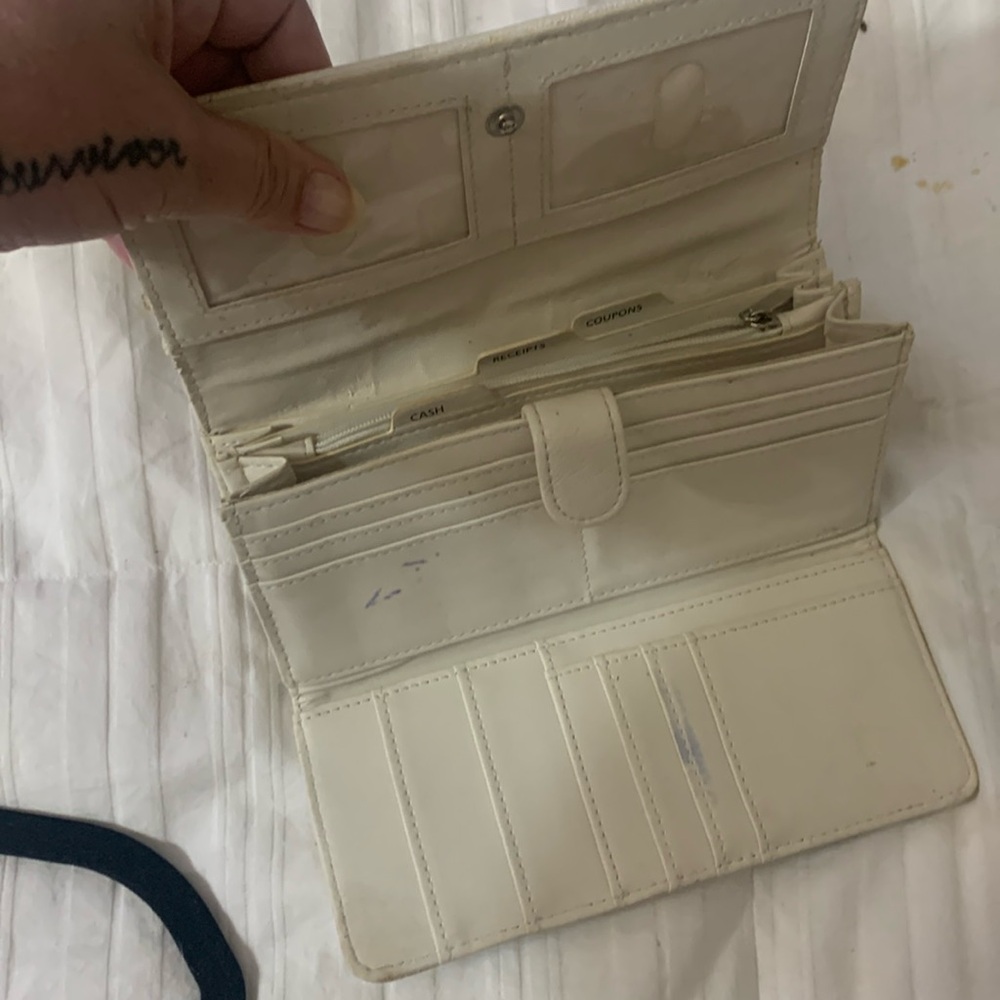 Safe keeper Manila wallet with lots of zippers and pockets slight wear